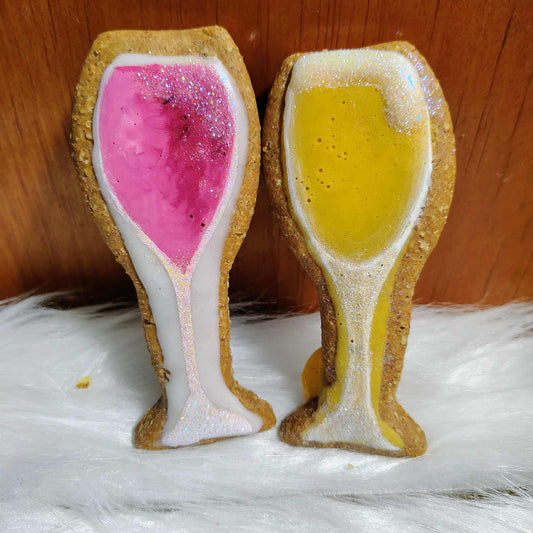 Champagne et vin rosé sous forme de biscuits pour chiens